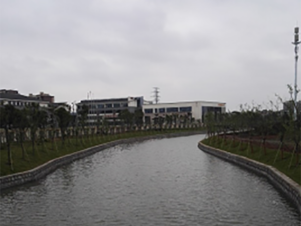 东钱湖镇中心小学东侧河道工程
